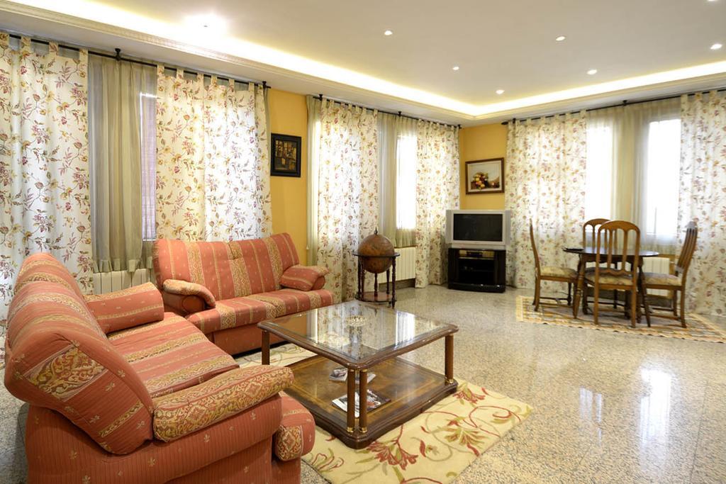 Hostal Goyo Garray Luaran gambar